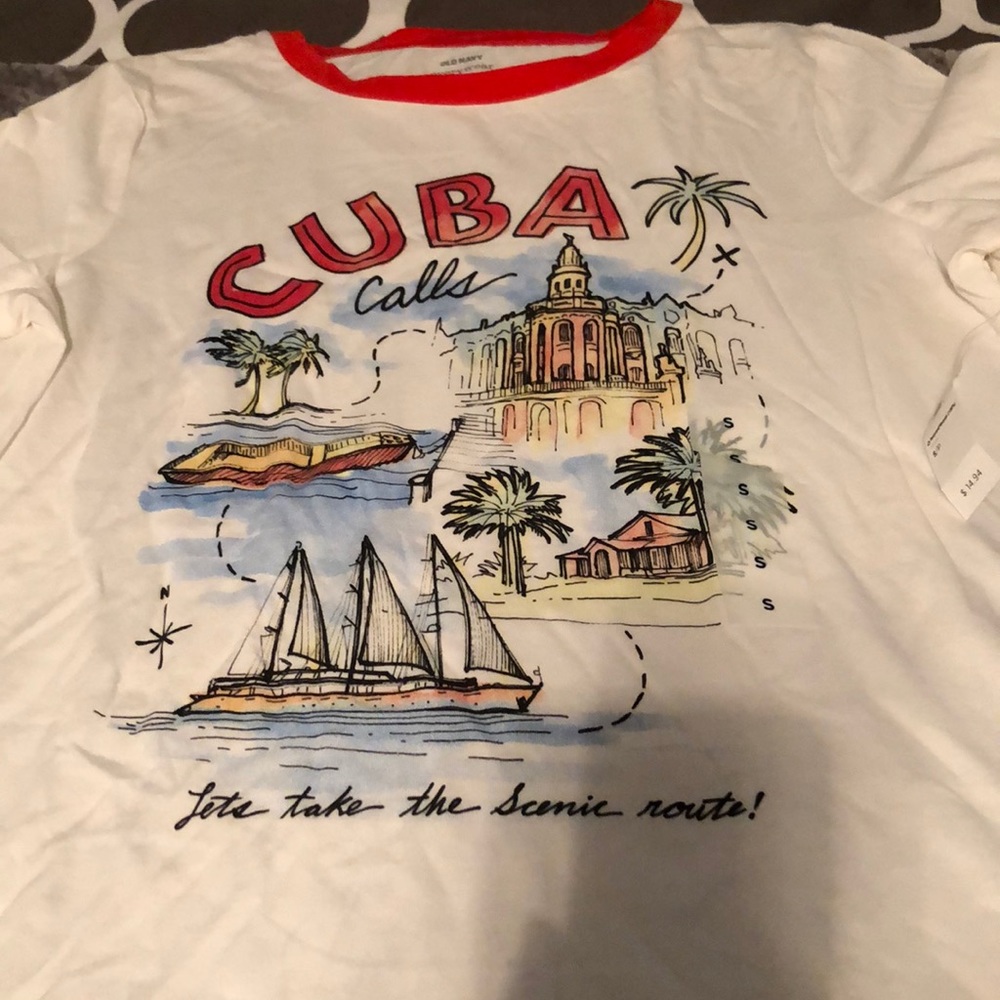 Old Navy Everywhere T-shirt